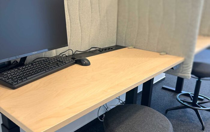 decowo-desk-l-4-web