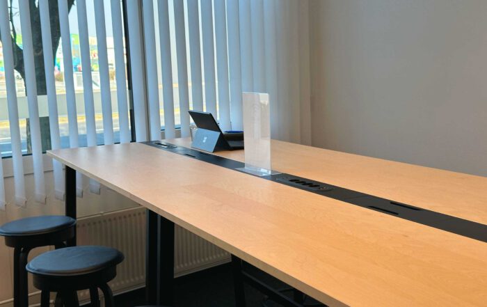 decowo-desk-m-2-web